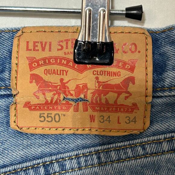 Levis 550 Jeans Mens 34x34 Blue Medium Wash Straight Leg 100% Cotton Workwear - Picture 5 of 9